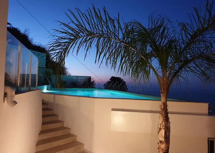 La Vista - By Vacation Service Villa