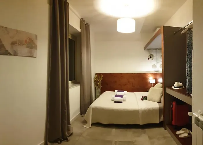 La Vista - By Vacation Service